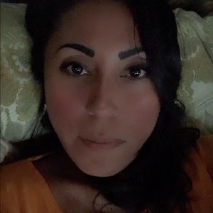 Meet your Posher, Elisa